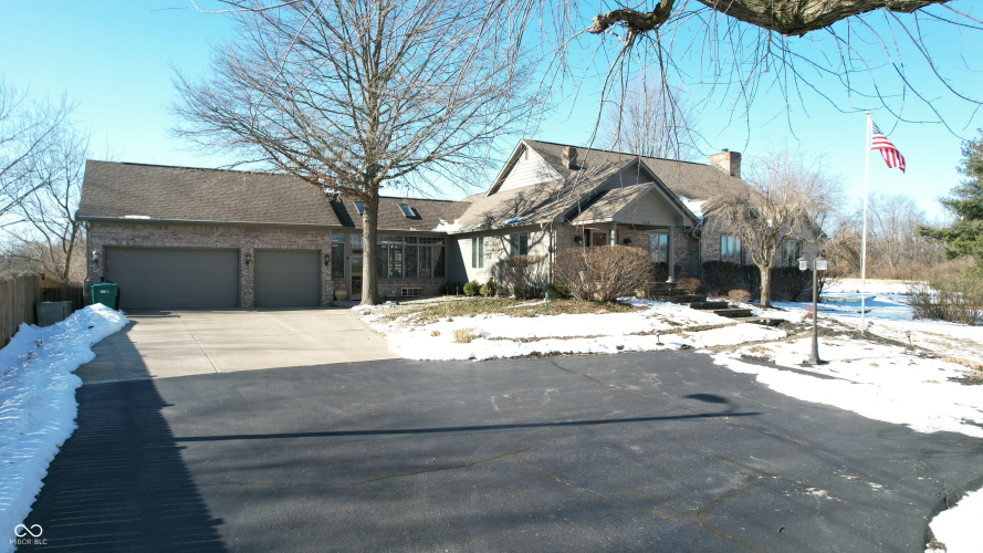 868 N Raceway Road Indianapolis, IN 46234 | MLS 22018249