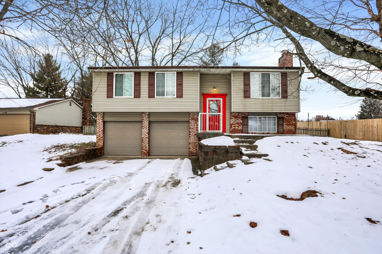 7803  Opelika Court Indianapolis, IN 46217 | MLS 22018780