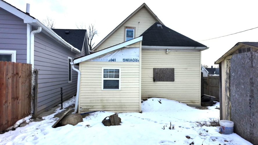 Listing Image 5