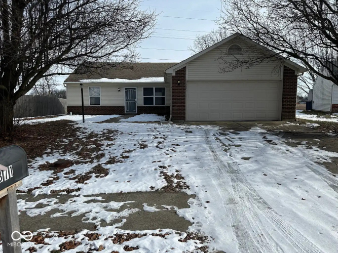 3371  Lauren Drive Indianapolis, IN 46235 | MLS 22019206