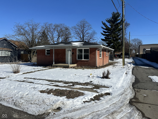 151  Water Street Greenwood, IN 46143 | MLS 22019292