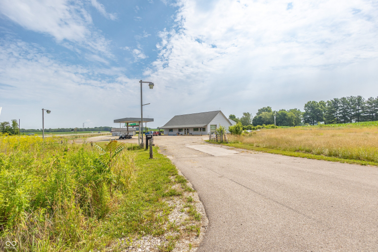 Listing Image 29