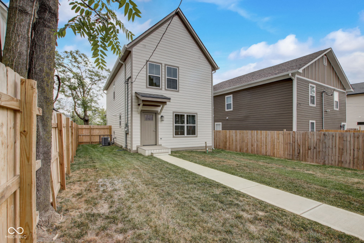 Listing Image 37