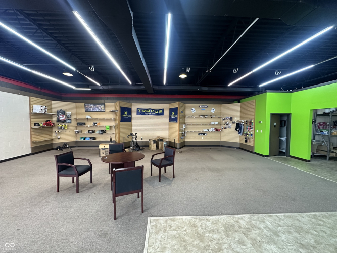 Listing Image 7