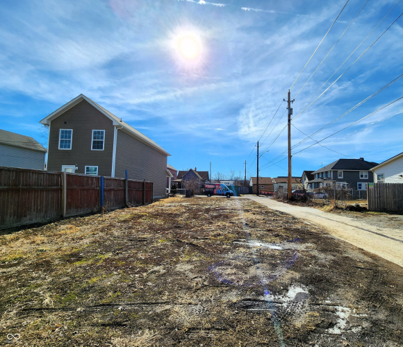 Listing Image 3