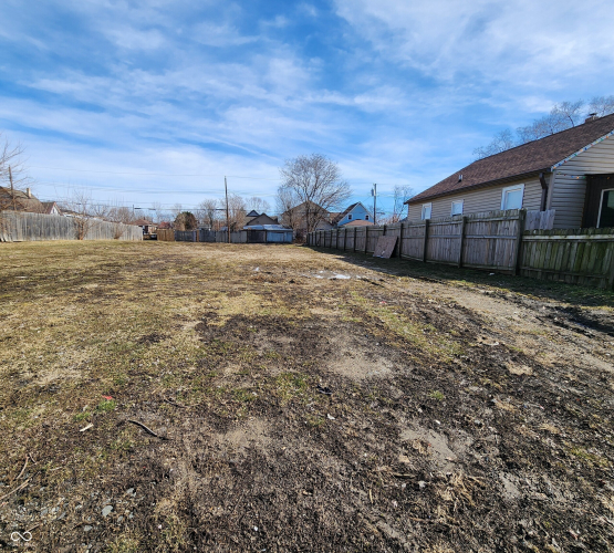 Listing Image 3