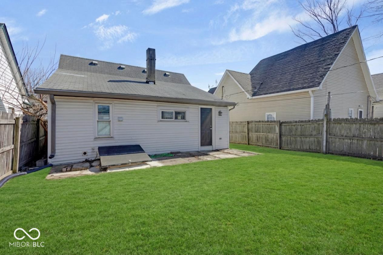 Listing Image 15