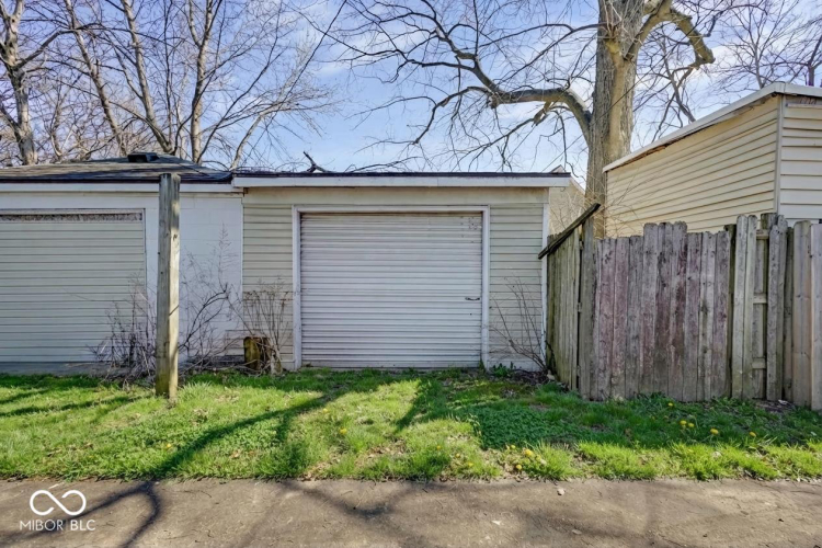Listing Image 17