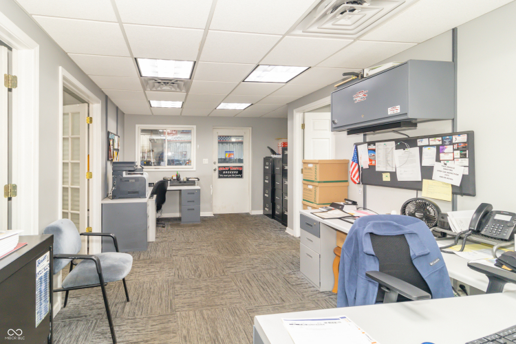 Listing Image 7