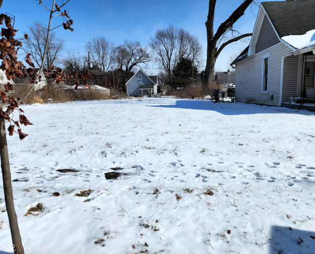 Listing Image 3