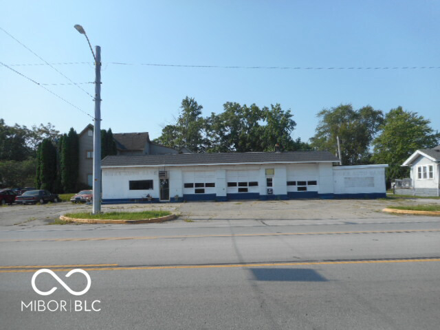 Listing Image 3