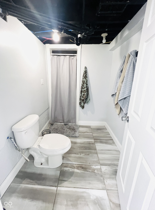 Listing Image 19