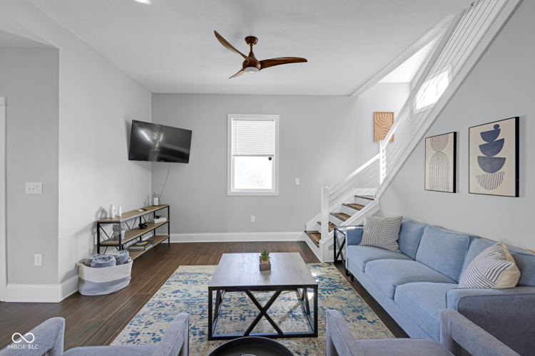 Listing Image 14