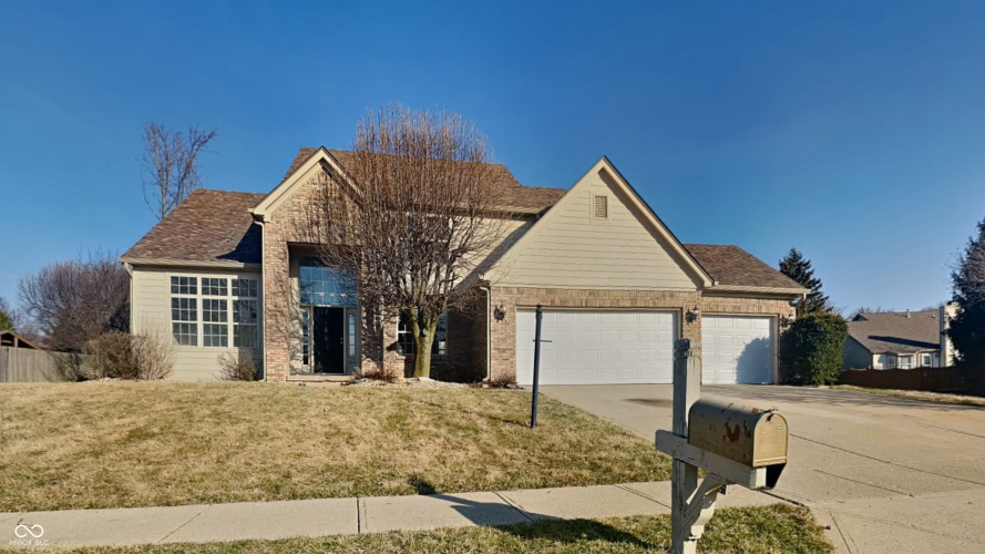 miagolegno ミャゴレグノ Homes For Sale in 46236, IN | Real Estate & Listings | Movoto