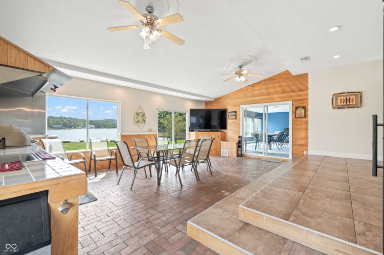Listing Image 51