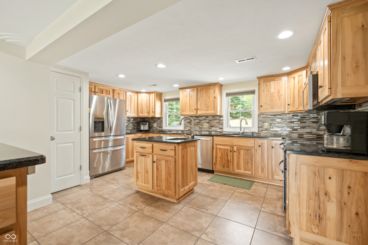 Listing Image 57