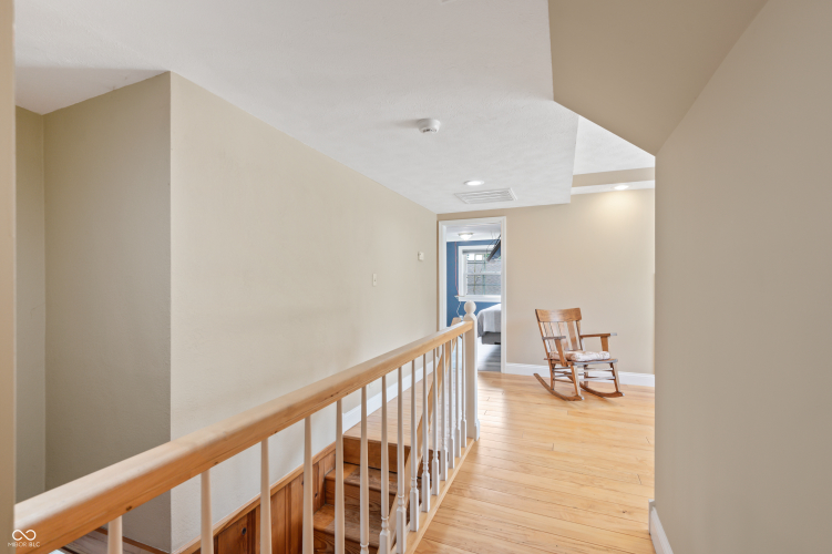 Listing Image 76