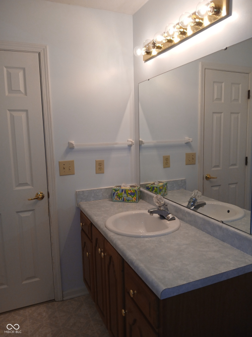 Listing Image 55