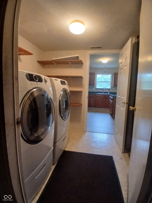 Listing Image 58