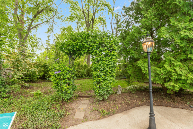 Listing Image 54