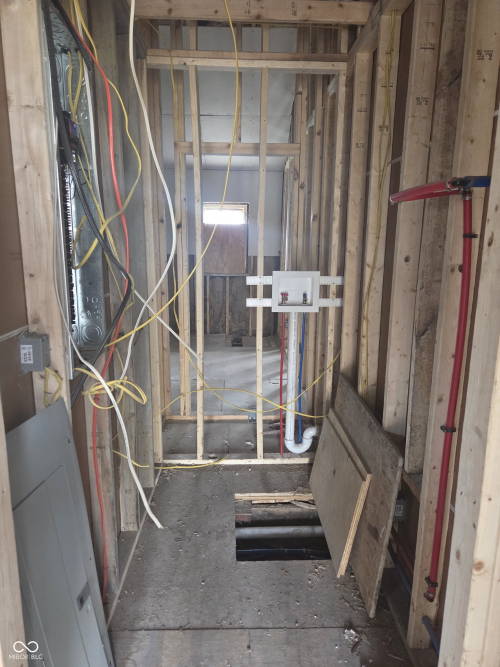 Listing Image 11