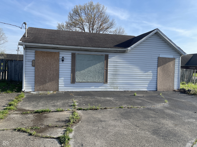 Listing Image 7