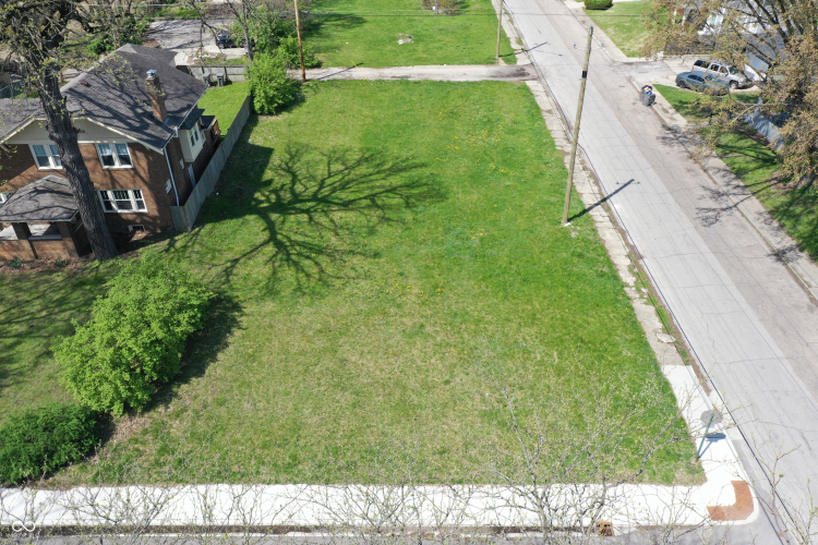 Listing Image 4