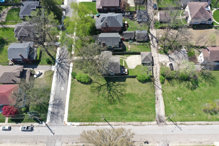 Listing Image 8