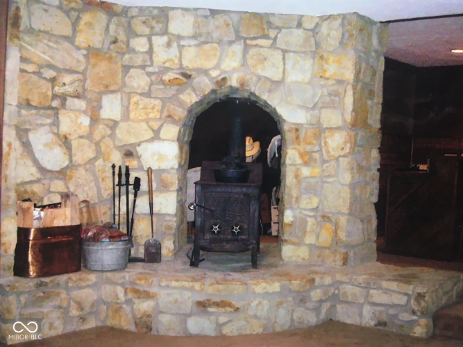 Listing Image 12