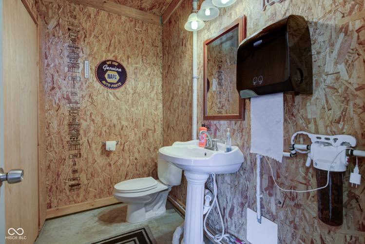 Listing Image 60