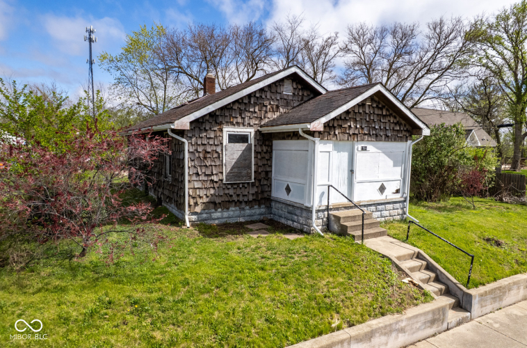 Listing Image 13