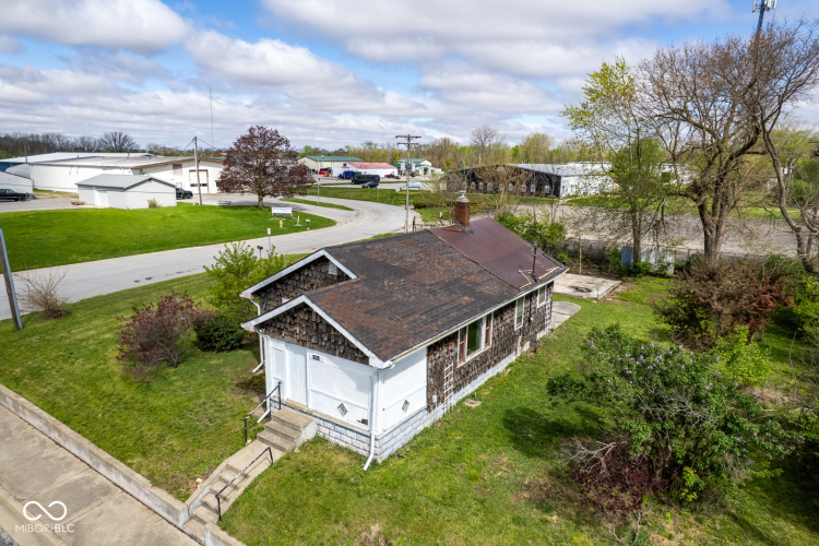 Listing Image 16