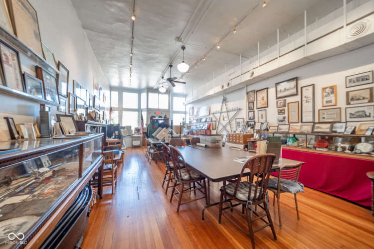Listing Image 11