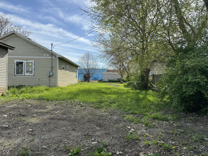 Listing Image 3