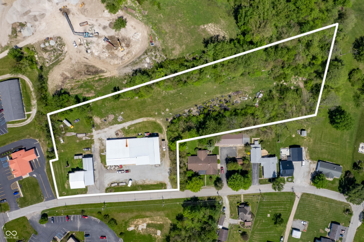 Listing Image 6