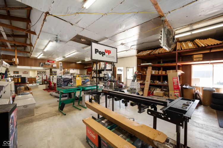 Listing Image 8