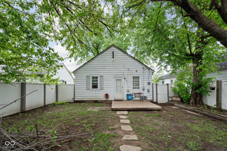 Listing Image 20