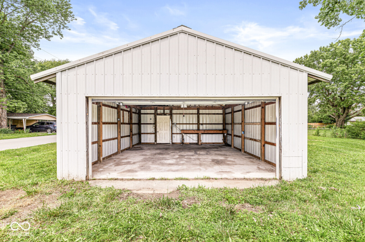 Listing Image 17