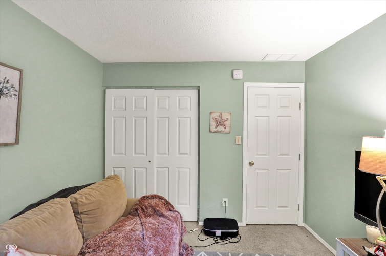 Listing Image 28