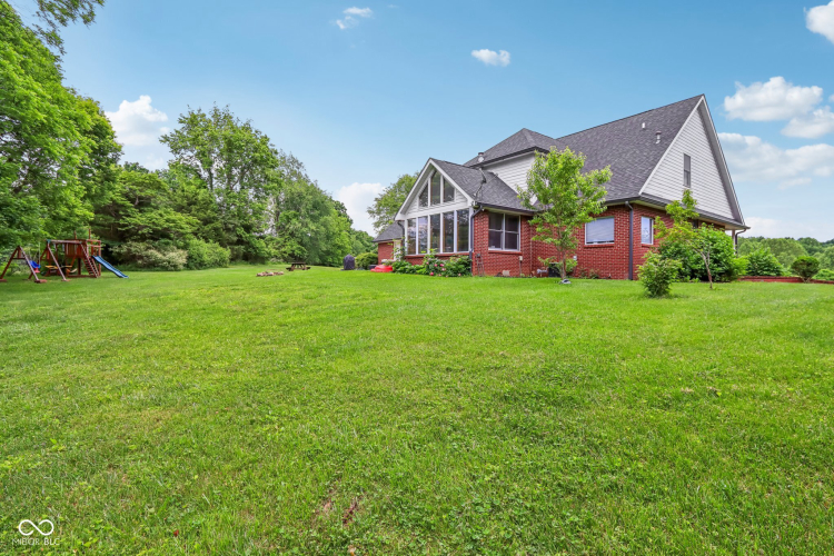 Listing Image 52