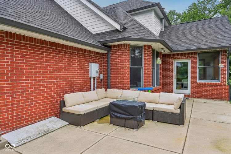 Listing Image 53