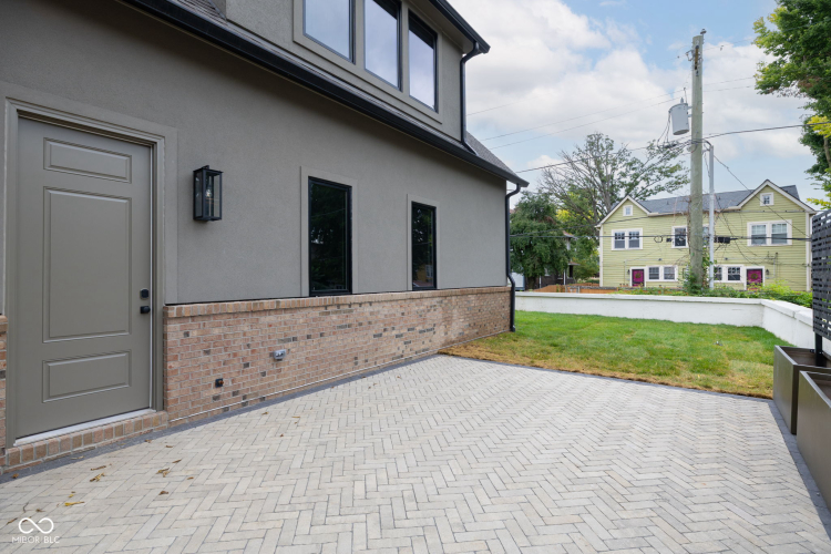 Listing Image 51