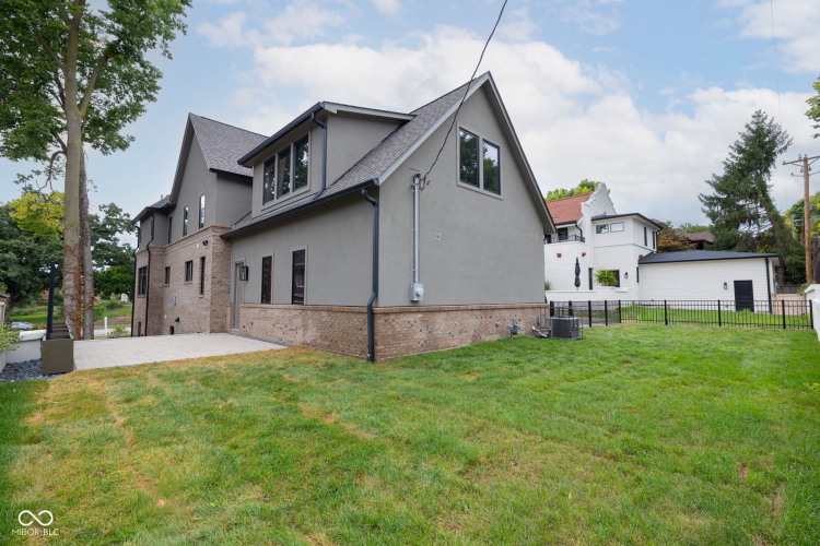 Listing Image 58