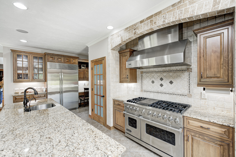 Listing Image 22