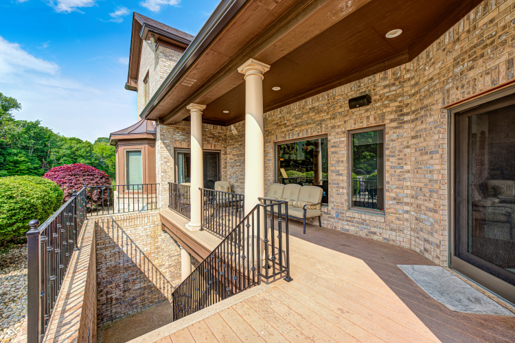 Listing Image 80