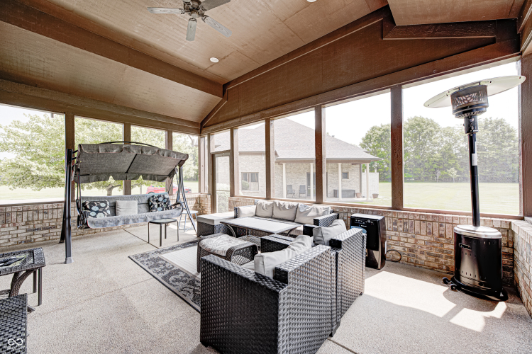 Listing Image 84