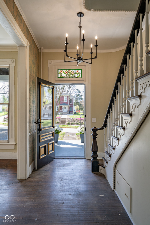 Listing Image 11