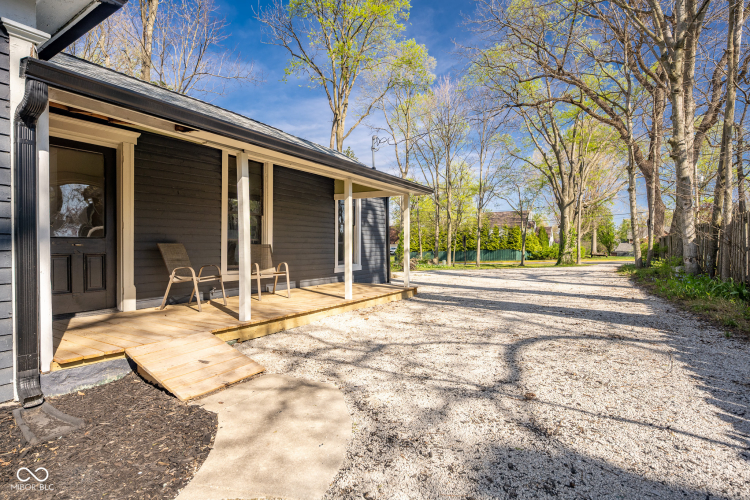 Listing Image 84