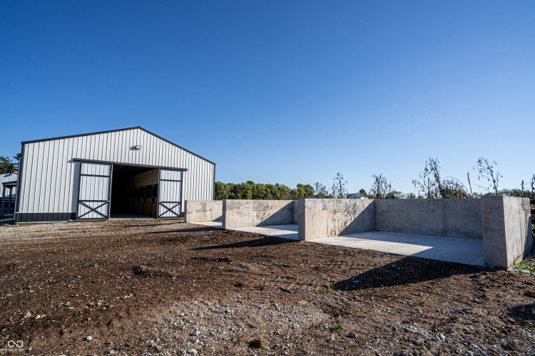 Listing Image 48