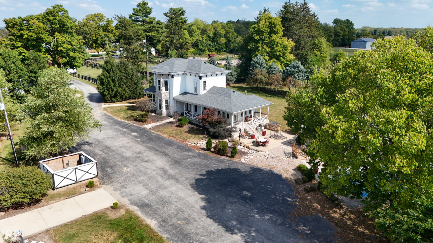 Listing Image 6